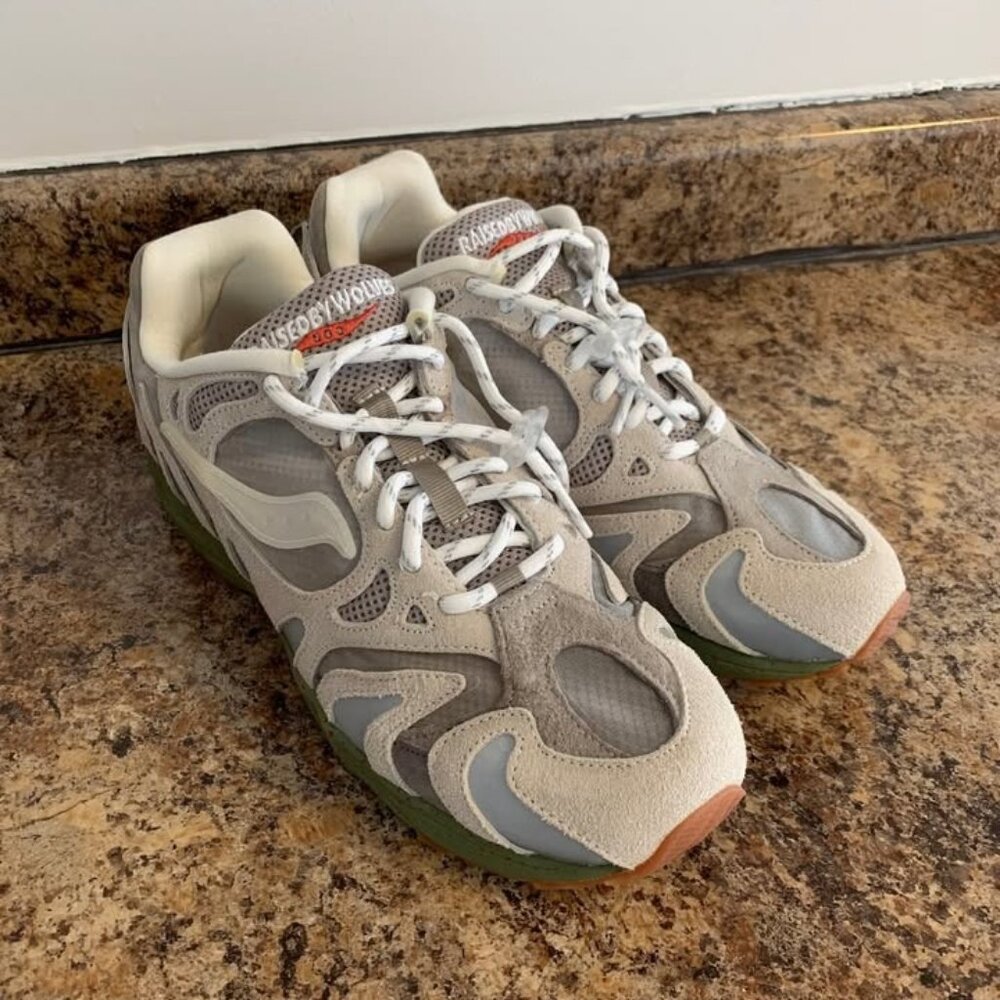Raised by Wolves x Saucony Grid Azura 2000 size 10